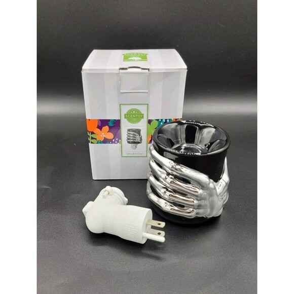 Scentsy Fall Ghoulish Grip Halloween Mini Warmer Spooky Skeleton Hand W/ Box - Picture 1 of 5